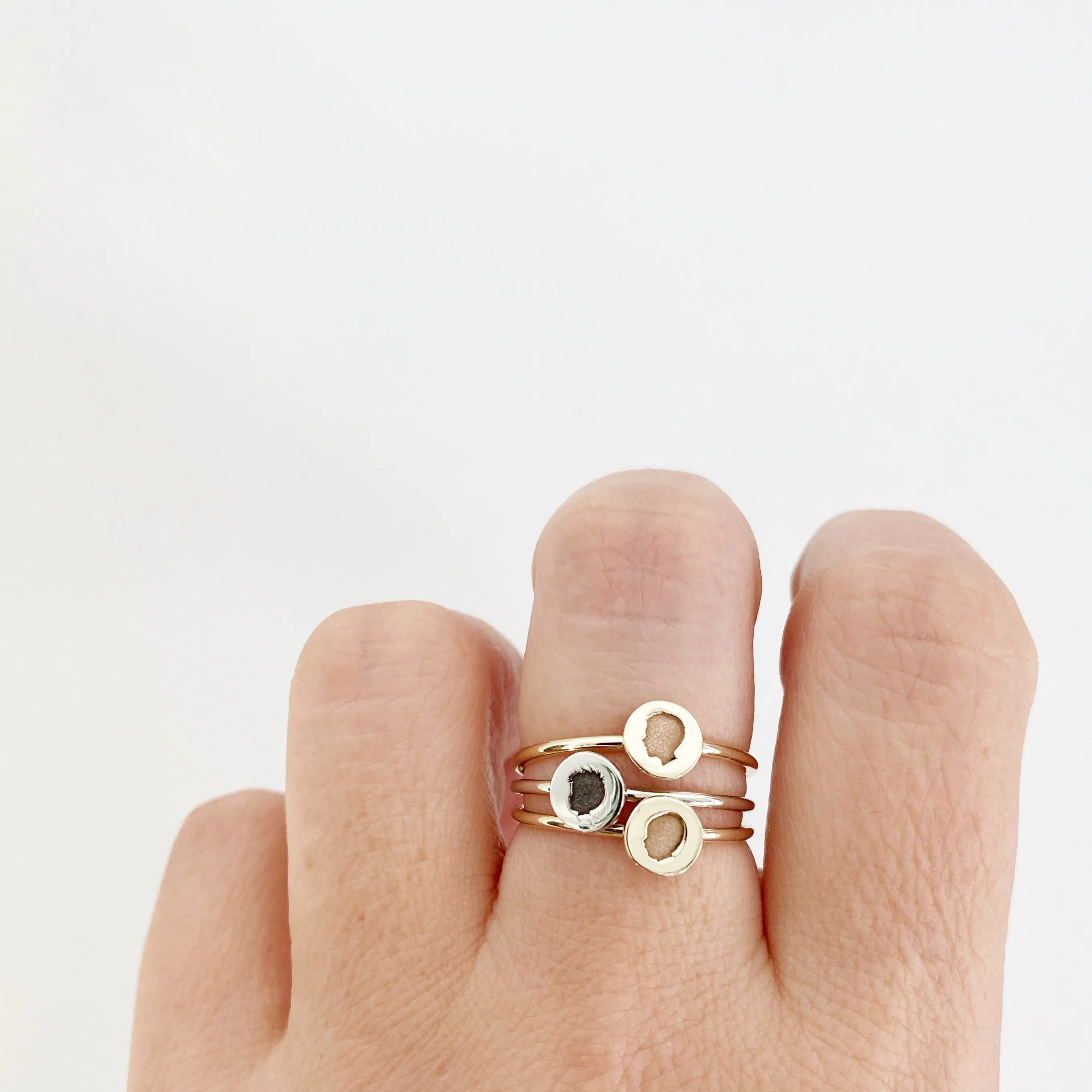 14K Engraved Silhouette Dot Ring