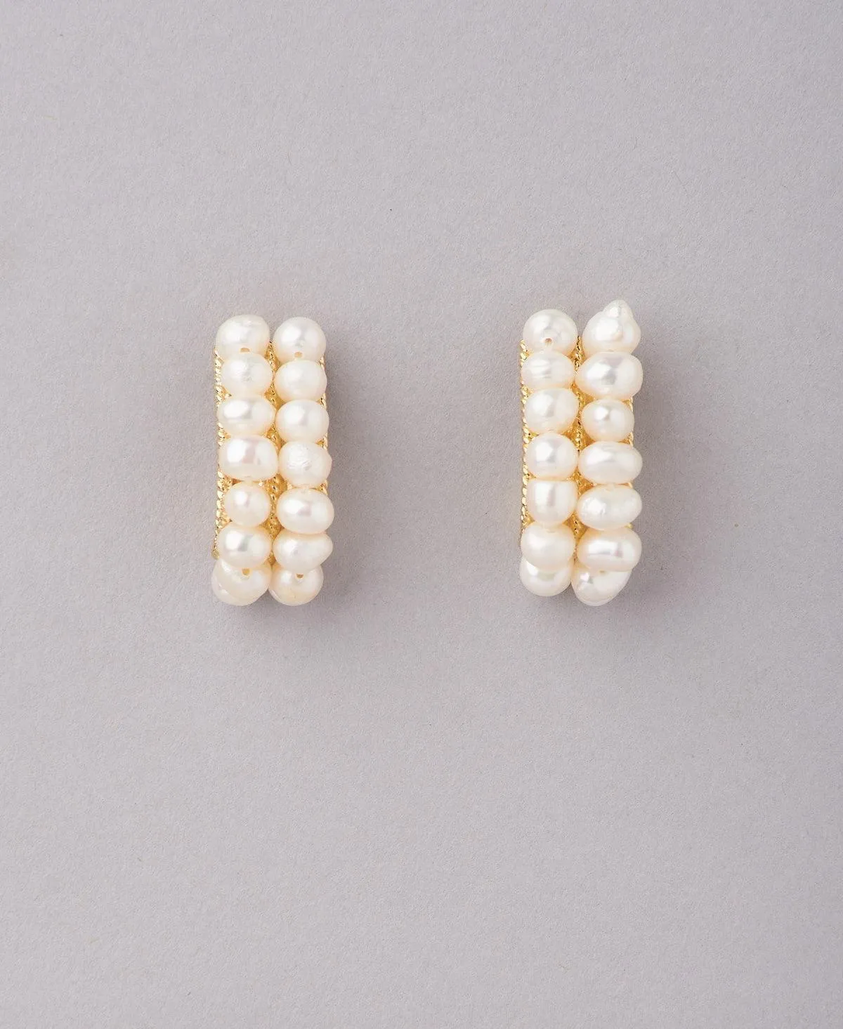 Classy & Simple Stud Pearl Earring