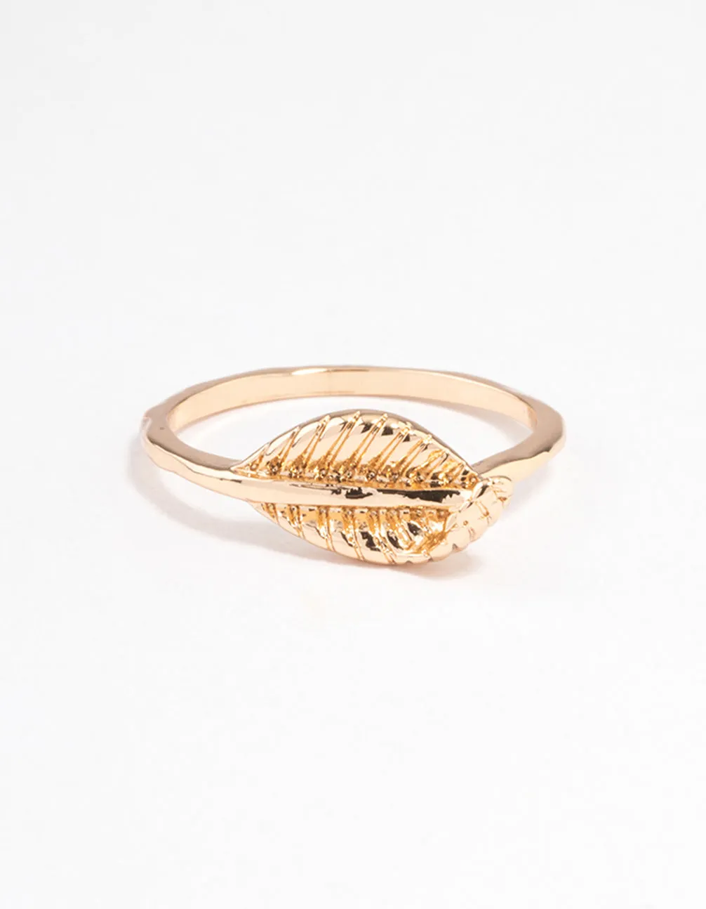 Gold Lovely Leaf Ring