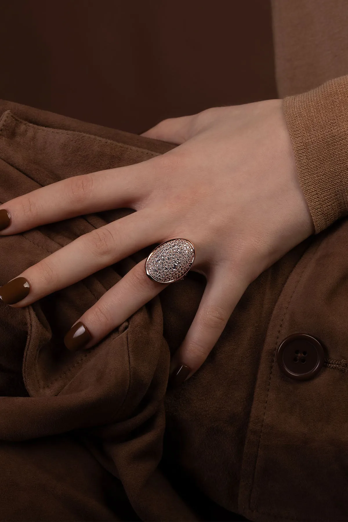 Pavé Rose Gold Oval Ring