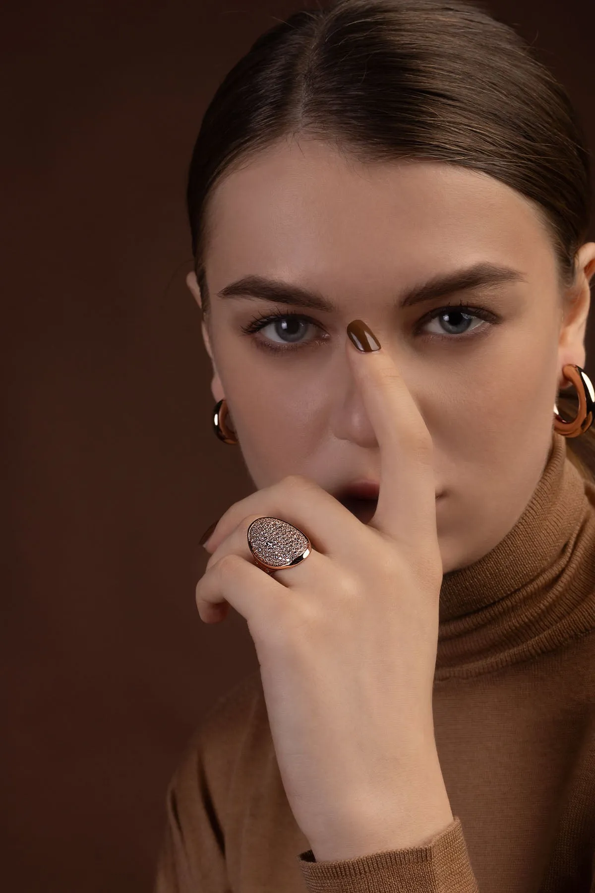 Pavé Rose Gold Oval Ring