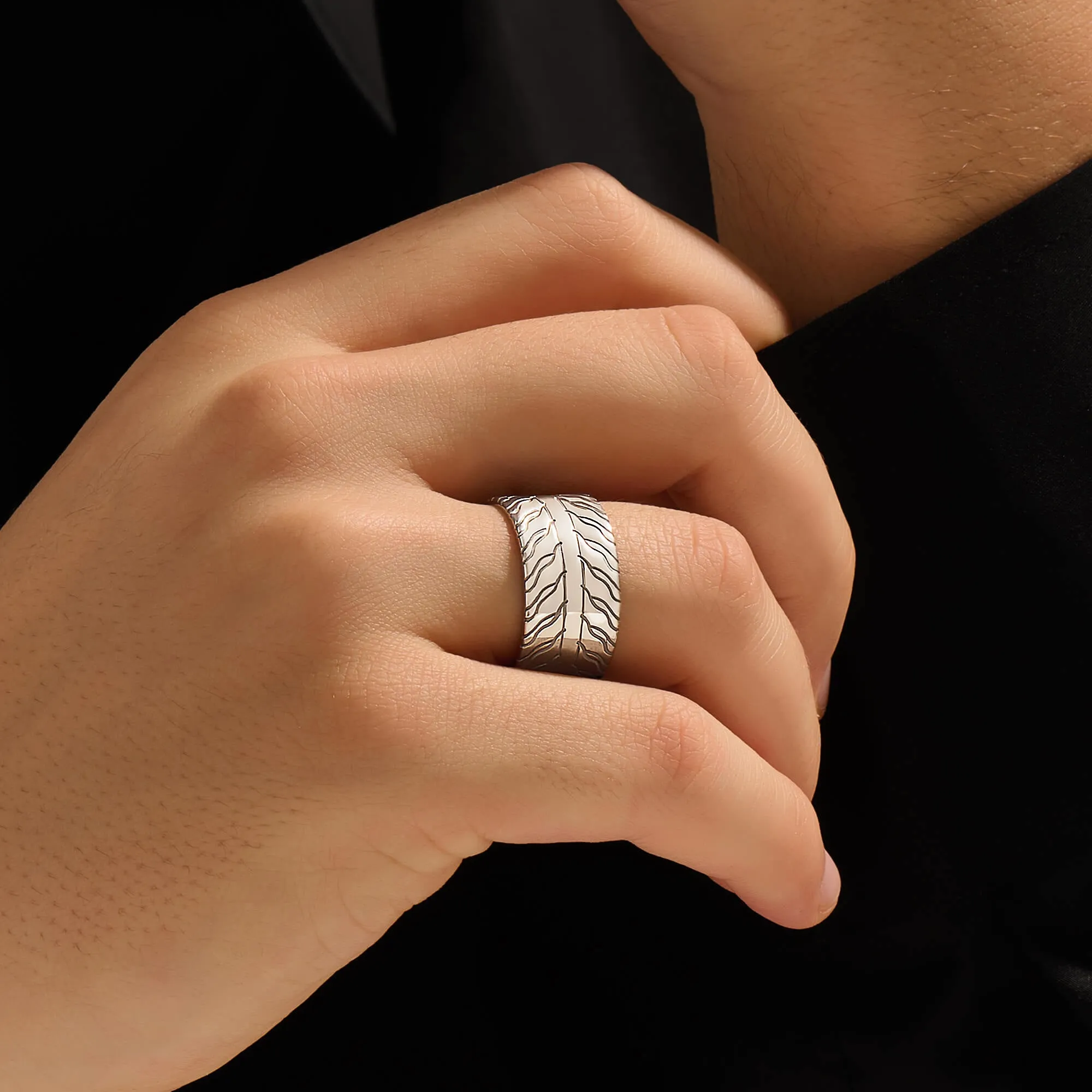 Premium Tire Tread Ring in Silver